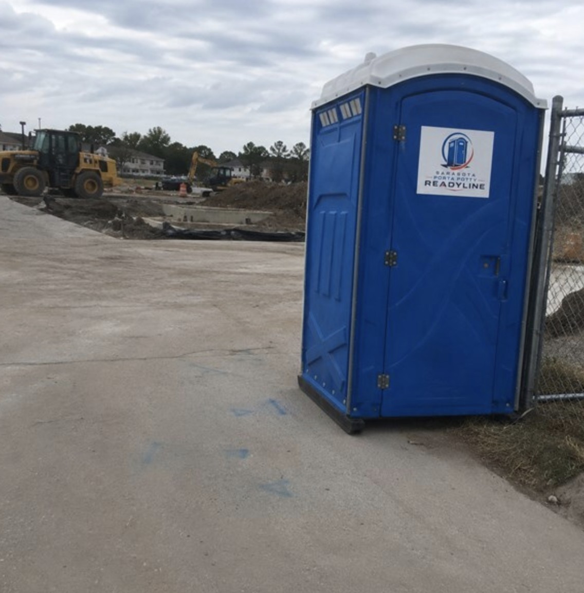 Deluxe flushing porta potty rental in Sarasota